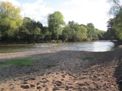 A private beach by the Usk