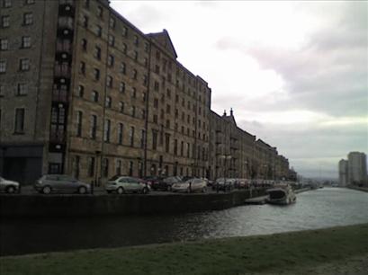 Glasgow canal taken on my old Motorola L6 - good ridance