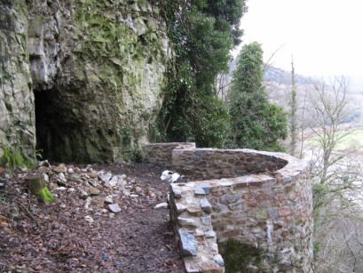 Rebuilt viewing platform and cleared trees at te Giant's Cave