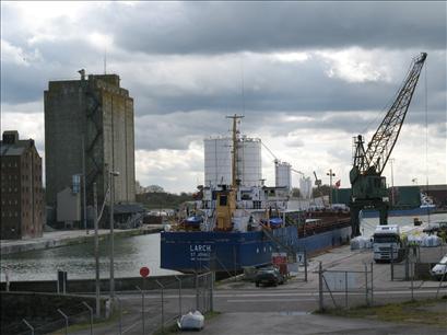 Sharpness docks